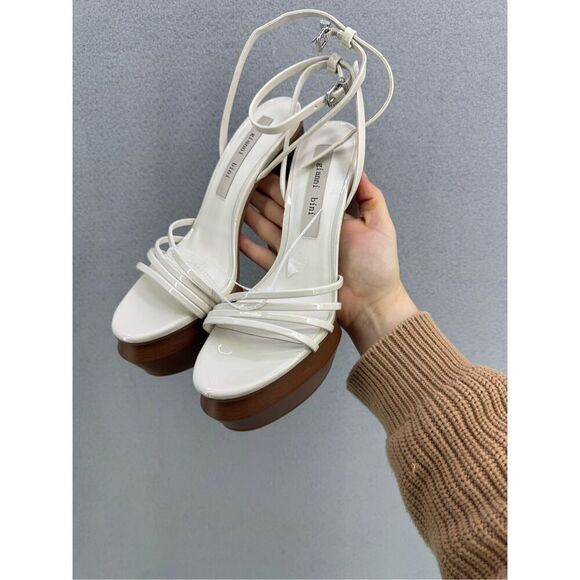 NWT Gianni Bini Parrish Cream Patent Platform Sandals Size 9 - Picture 4 of 7